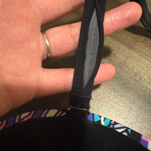 Geometric Patterned Bikini - Picture 7 of 13